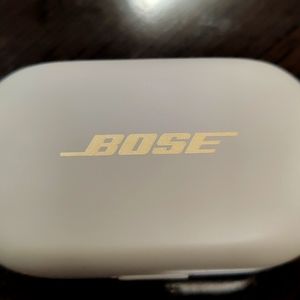 Bose QuietComfort Noise Cancelling Earbuds. Sandstone Limited Edition